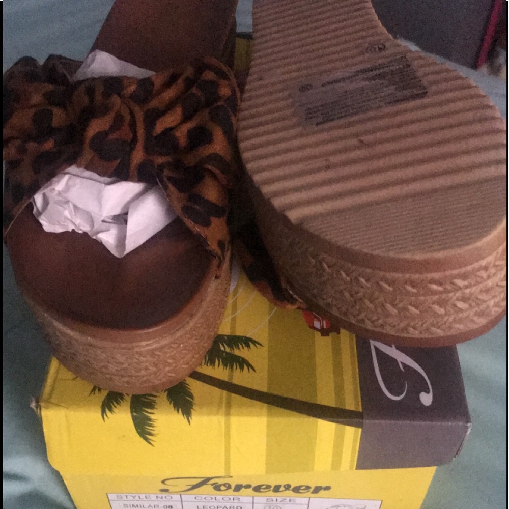 Sandals - Picture 2 of 2